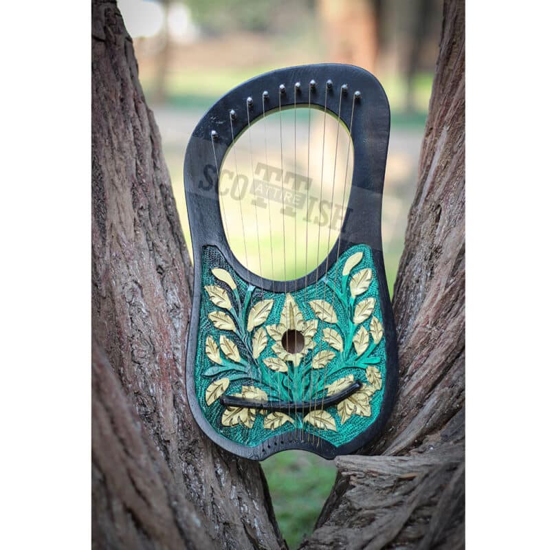 Golden-leaves-lyre-harp-