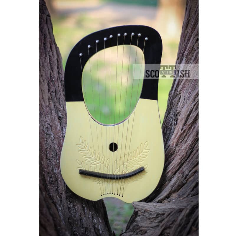 golden-and-black-lyre-harp