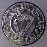 harp-kilt-fly-plaid-brooch