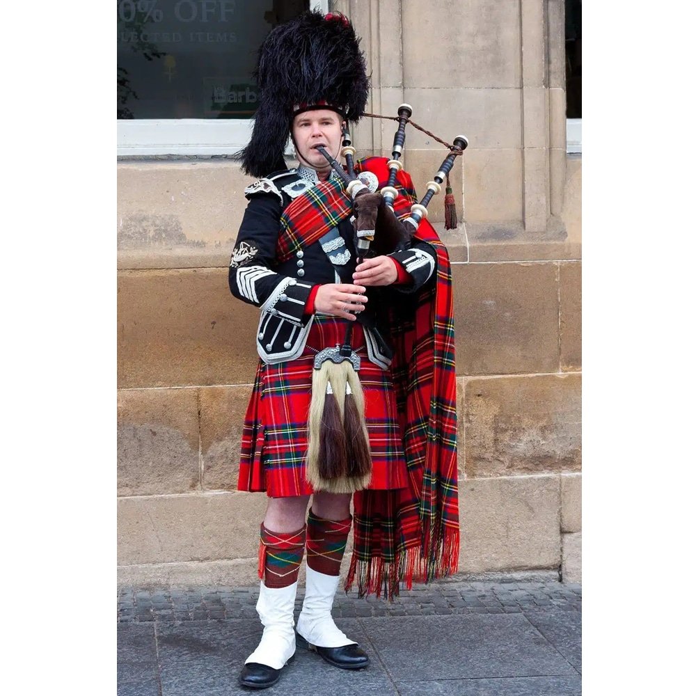The Complete Bagpiper Booking Guide for 2024: Tips, Costs and FAQs - Bands  For Hire