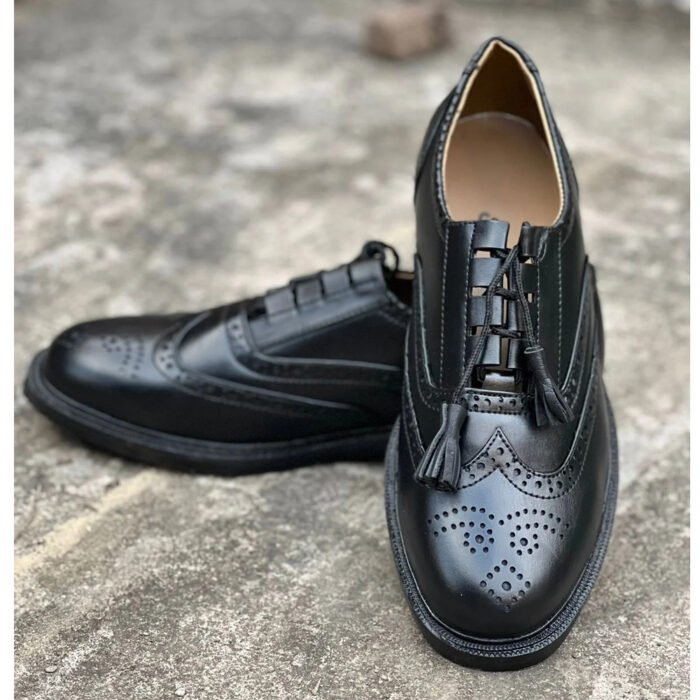 Fashion Black Leather Kilt Brogue