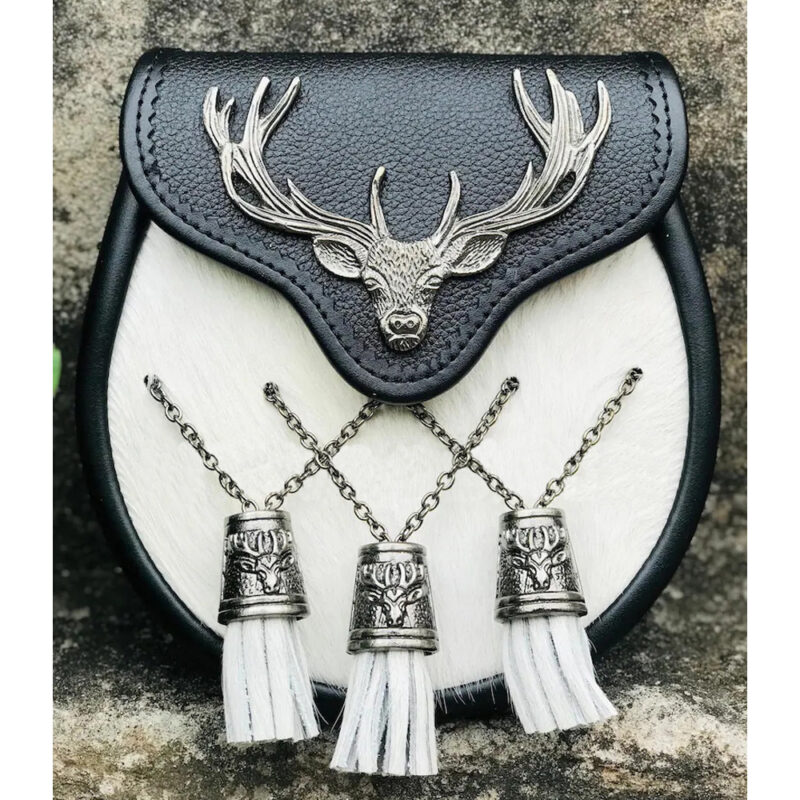 Antique Dear Badge Leather Sporran