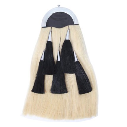 White Horse Hair Sporran With Five Black Cantles